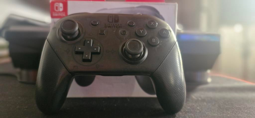 Switch Pro Controller officiel + Boîte originale, Enlèvement, Sans fil, Switch