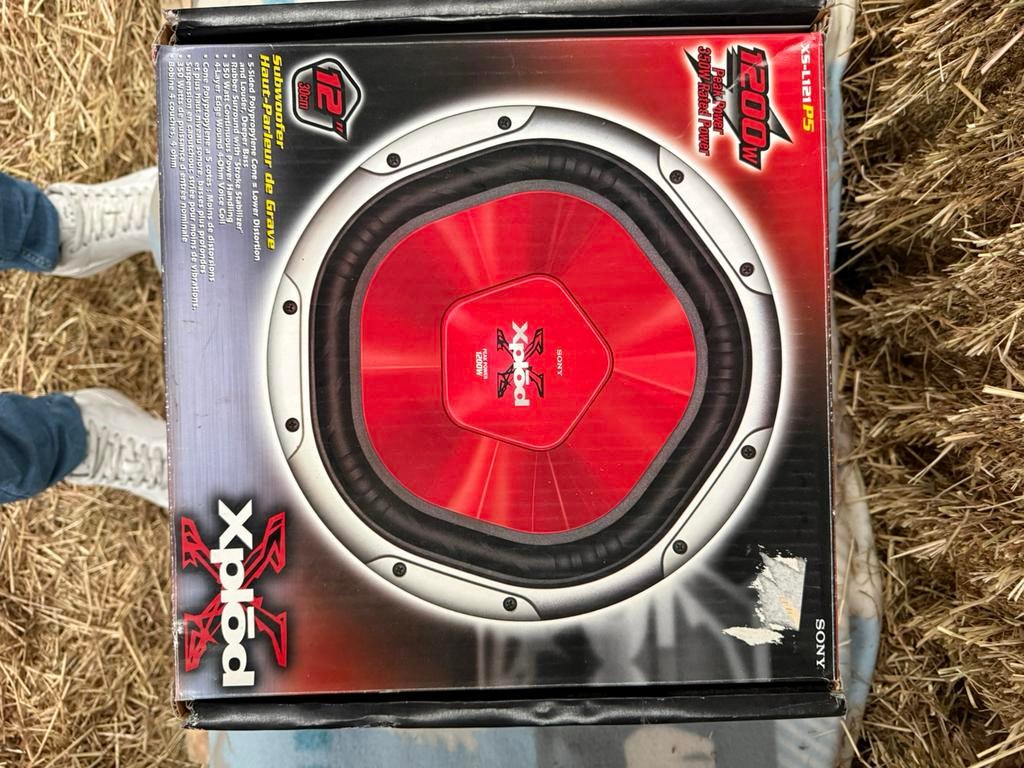 Subwoofer +versterker, Ophalen, Zo goed als nieuw