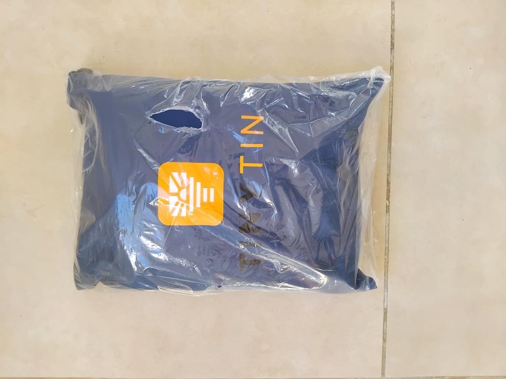 Regenponcho Tiny tin, Caravanes & Camping, Vêtements de pluie, Enlèvement ou Envoi, Neuf, Poncho de pluie