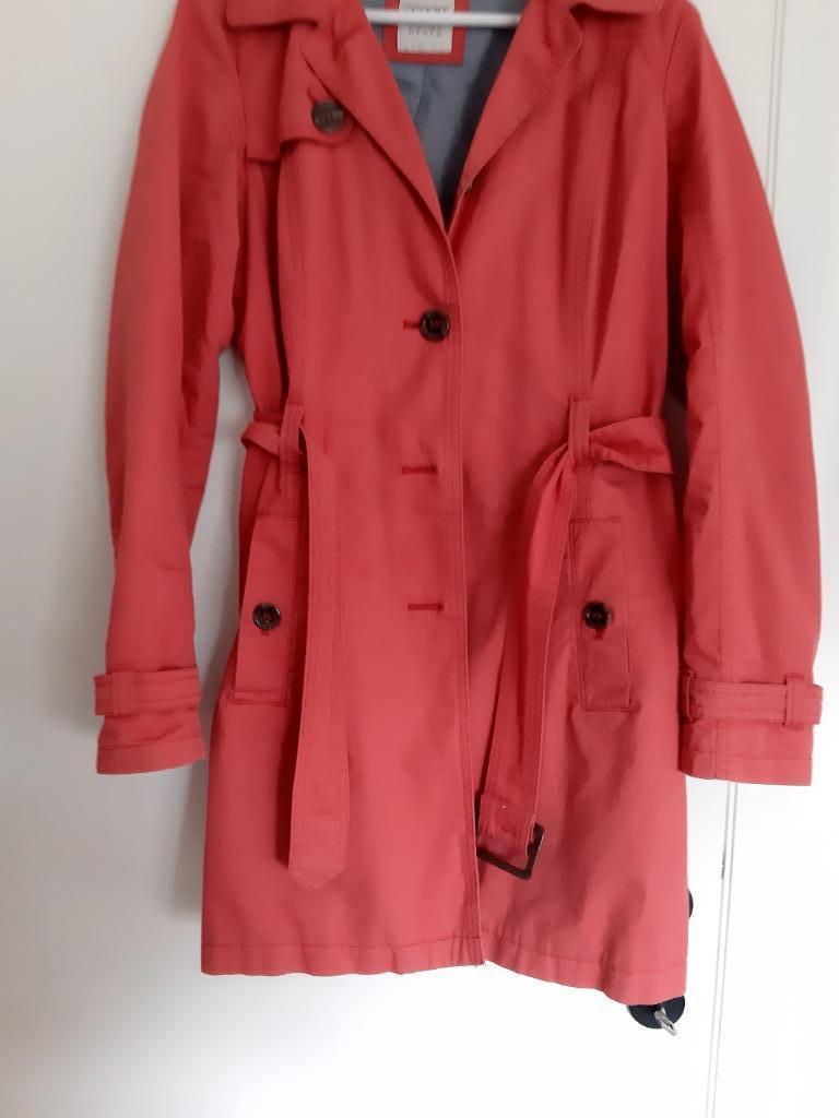 regenjas, Rouge, Taille 38/40 (M), Enlèvement ou Envoi, Porté
