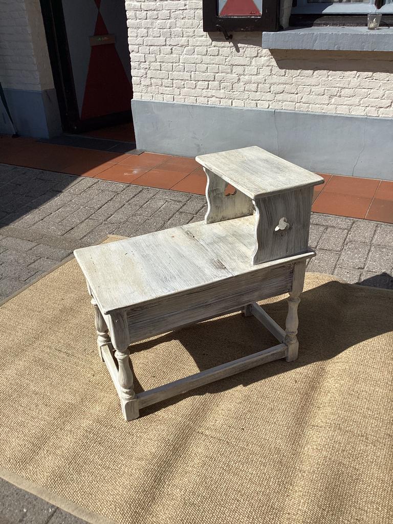 Brocante bijzettafeltje, Huis en Inrichting, Tafels | Bijzettafels, Ophalen, Gebruikt, Landelijk brocante, Rechthoekig