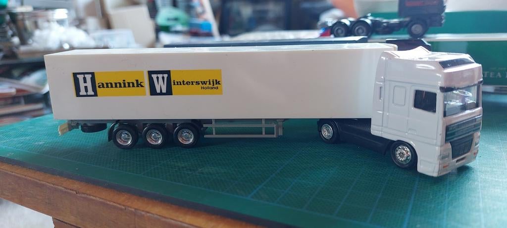 H0LK 0214 DAF TREKKERS MET TRAILERS 1/87, Verzenden, Zo goed als nieuw, Herpa