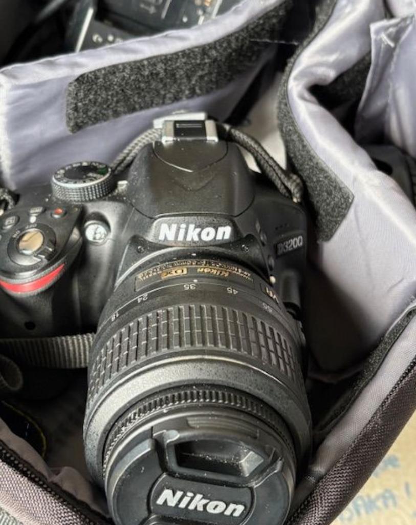 APPAREIL PHOTO NIKON D3200 REFLEX, Enlèvement ou Envoi, Comme neuf, Nikon