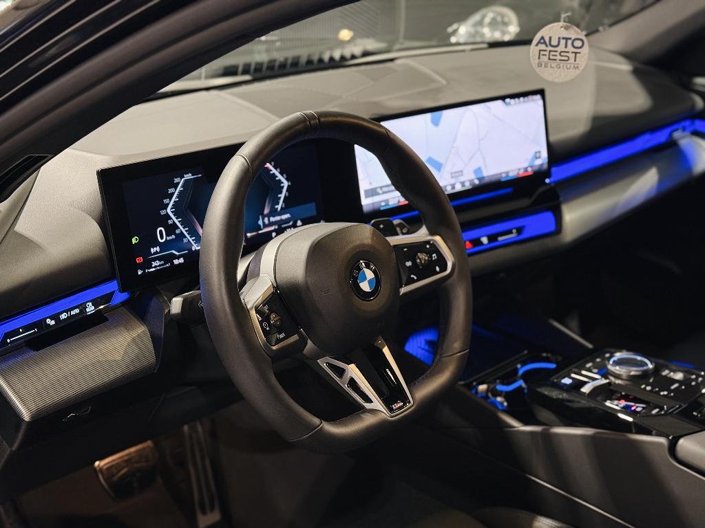 BMW 520iA Touring M-Sport - Garantie, Cuir, Euro 6, Entreprise, Garantie prolongée
