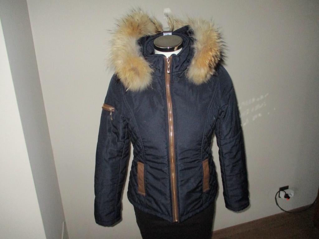 Warme Jas met afneembare kap en pels, winterjas , Ophalen of Verzenden, Gedragen, Maat 36 (S), Blauw