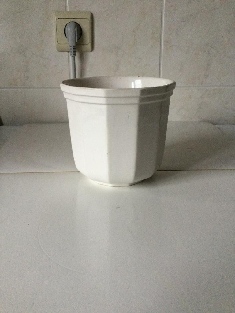 Witte cache-pot  diameter 13 cm - hoogte 12,5 cm, Enlèvement ou Envoi, Utilisé