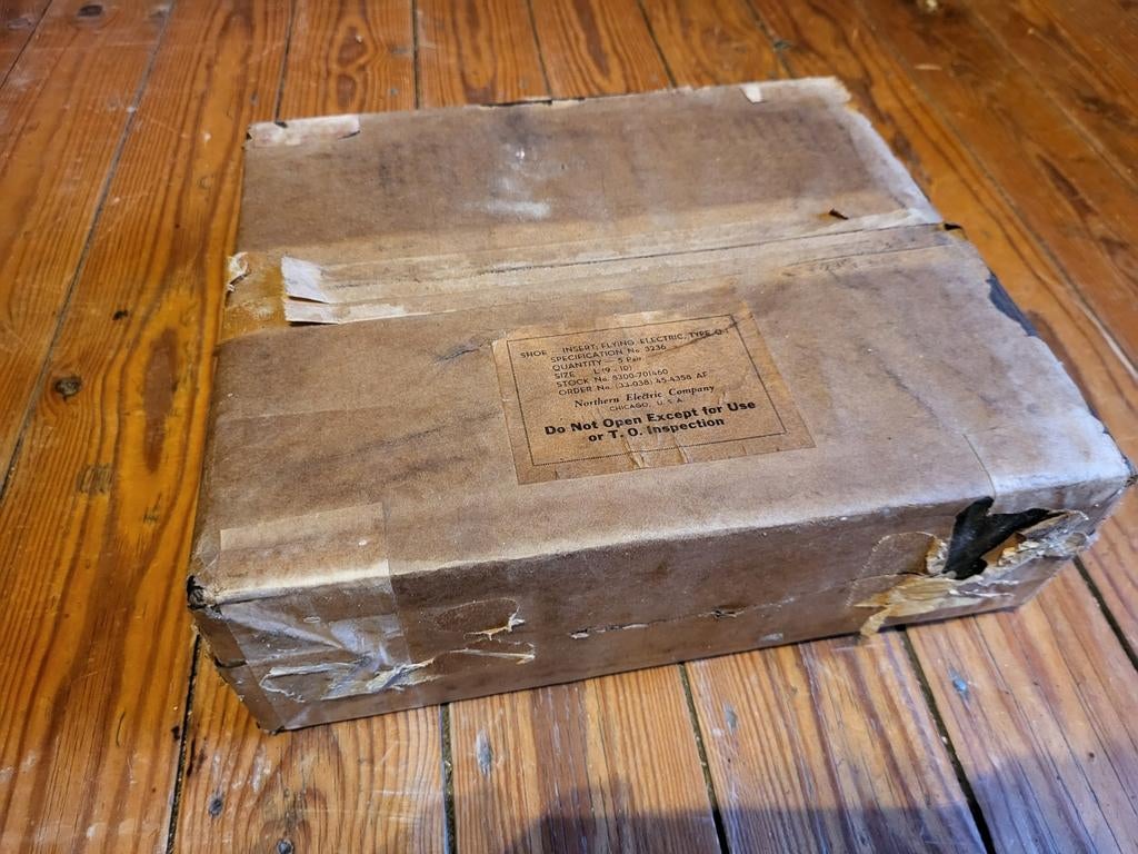 boîte surbottes USAF, US 2WW, Collections, Enlèvement ou Envoi