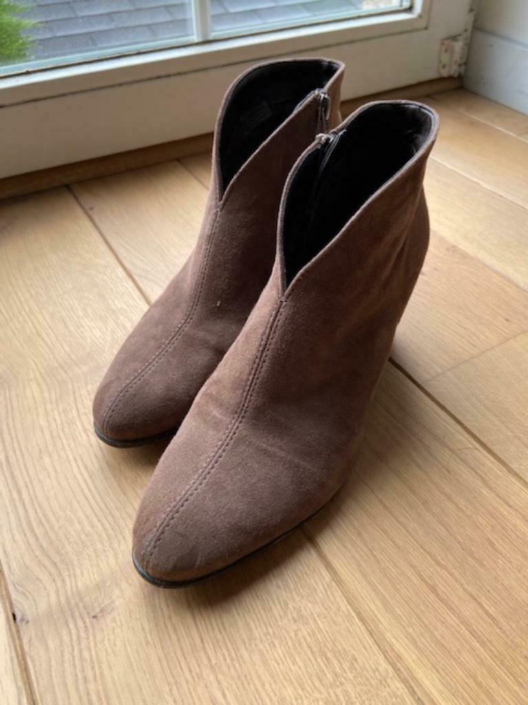 Bottillons en daim nubuck beige Pointure 40, Beige, Comme neuf, Boots et Botinnes, ARA