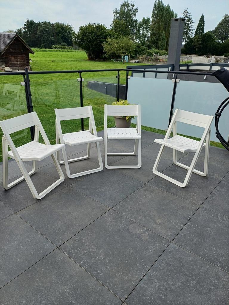 4 chaises Allibert blanches pliantes, Enlèvement, Utilisé, Plastique