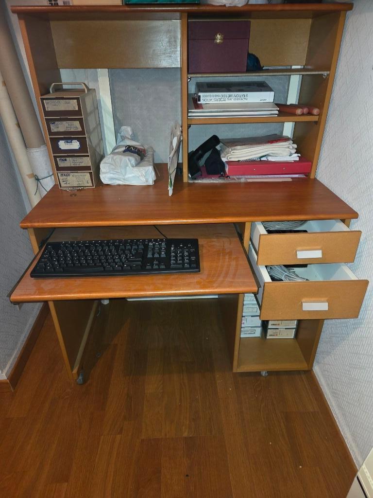 Bureau, Huis en Inrichting, Ophalen, Met wielen, Gebruikt