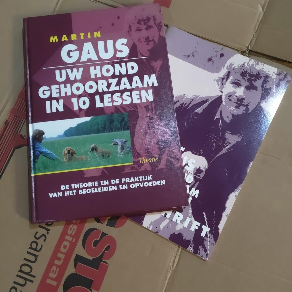 Martin Gaus - Uw hond gehoorzaam in 10 lessen, Boeken, Ophalen of Verzenden, Zo goed als nieuw, Martin Gaus