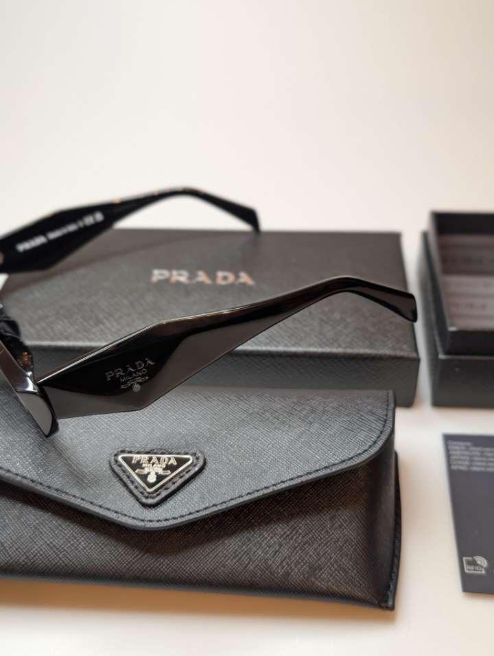 Lunettes de soleil Prada, Enlèvement ou Envoi, Neuf, Prada