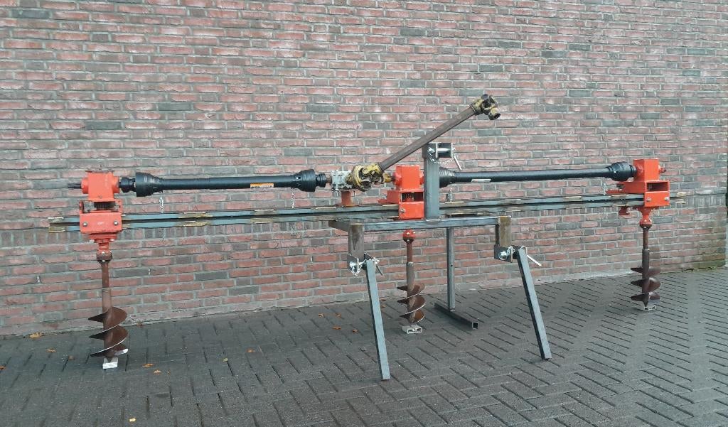 Plantgatenboormachine 3-rijer, Ophalen, Gebruikt