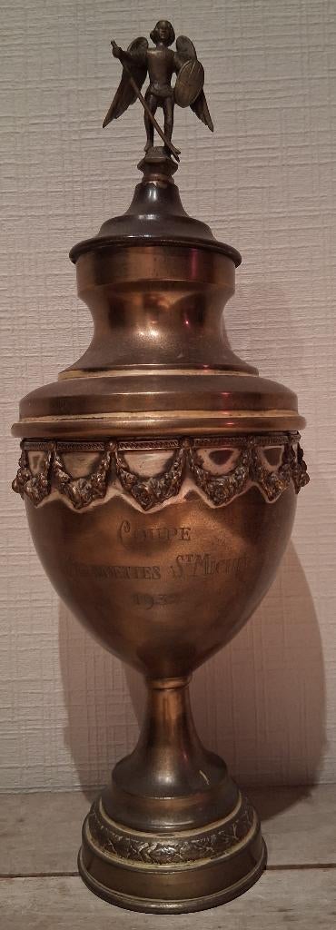 tasse ancienne Coupe Cigarettes St-Michel - 1932, Enlèvement ou Envoi, Comme neuf, Nvt, Autres types