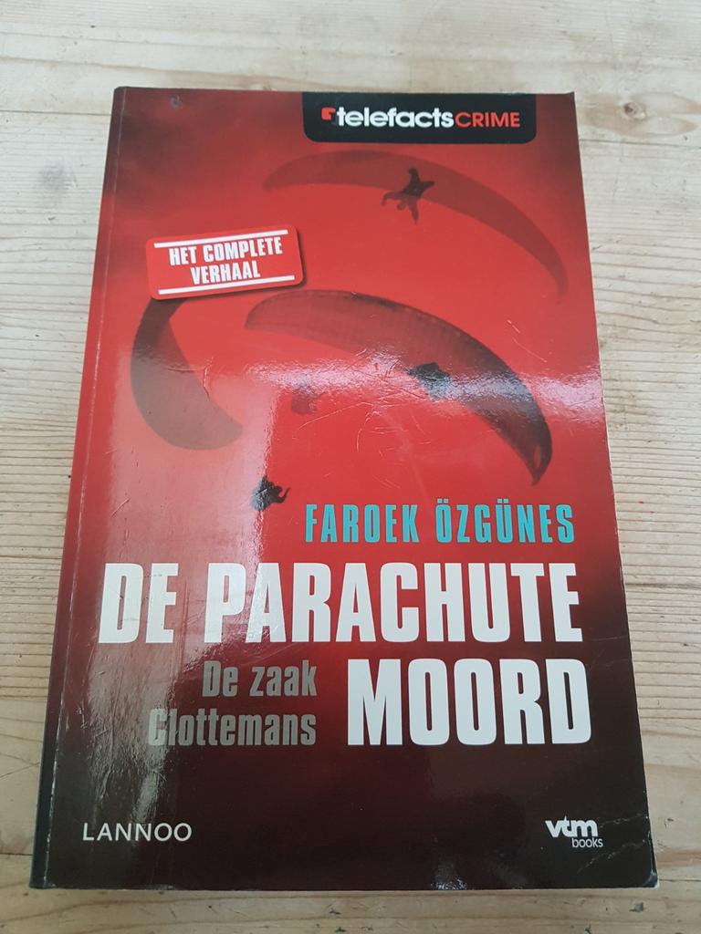 Faroek Özgünes - De parachutemoord. TRUE CRIME, Boeken, Gelezen, Faroek Özgünes, Ophalen of Verzenden