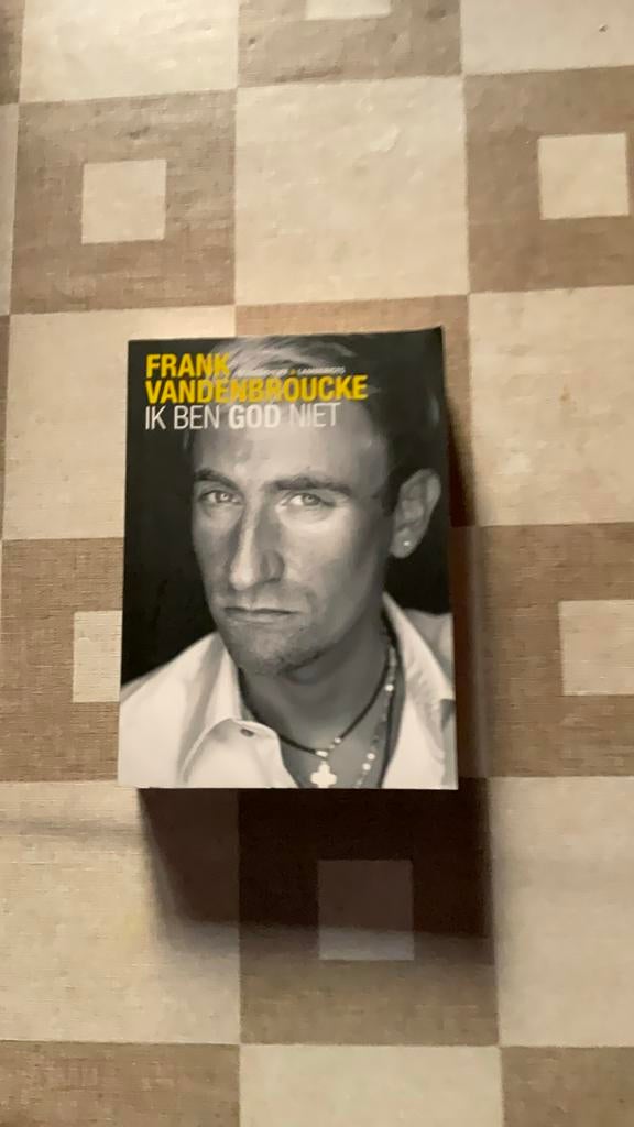 Frank Vandenbroecke - Ik ben god niet, Ophalen of Verzenden, Zo goed als nieuw, F. Vandenbroecke