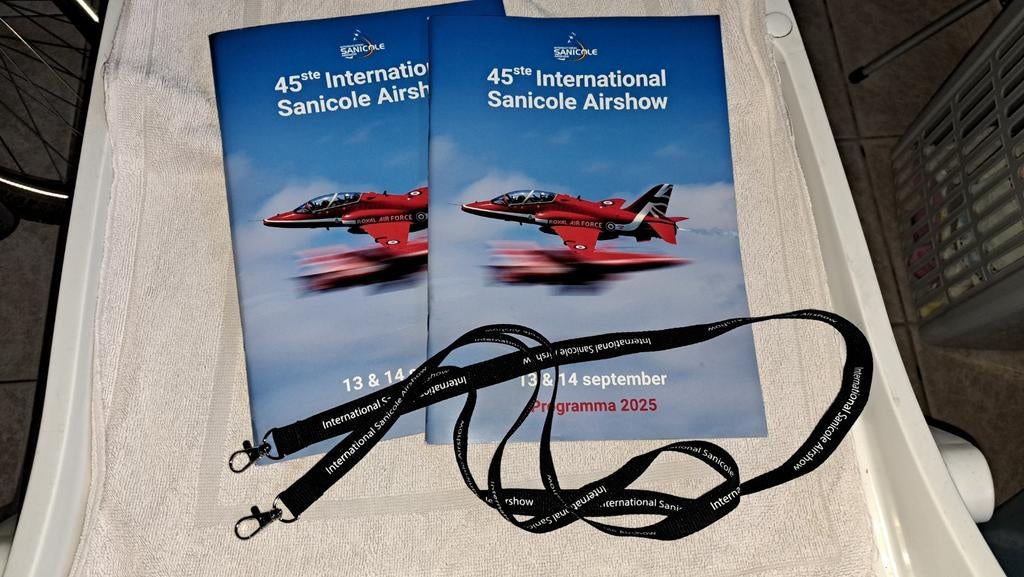 2 programma boekjes airshow sanicole  en 2 lintjes, Enlèvement, Neuf, Livre ou Revue