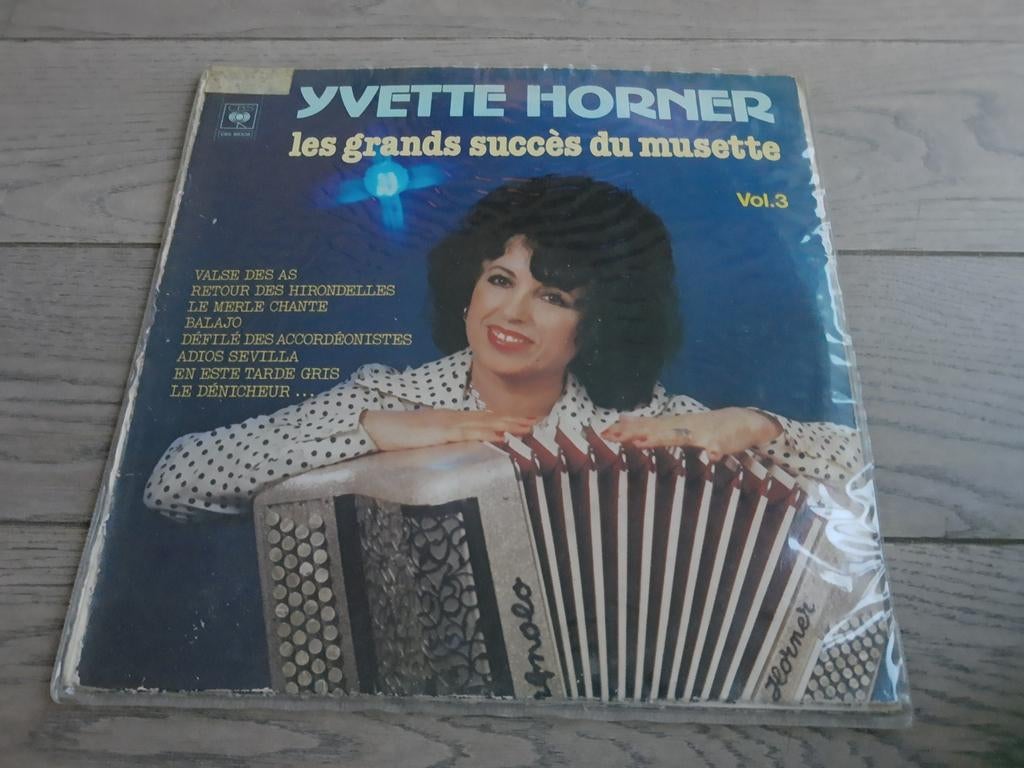 Accordéon double LP : Yvette Horner, Enlèvement ou Envoi, Comme neuf
