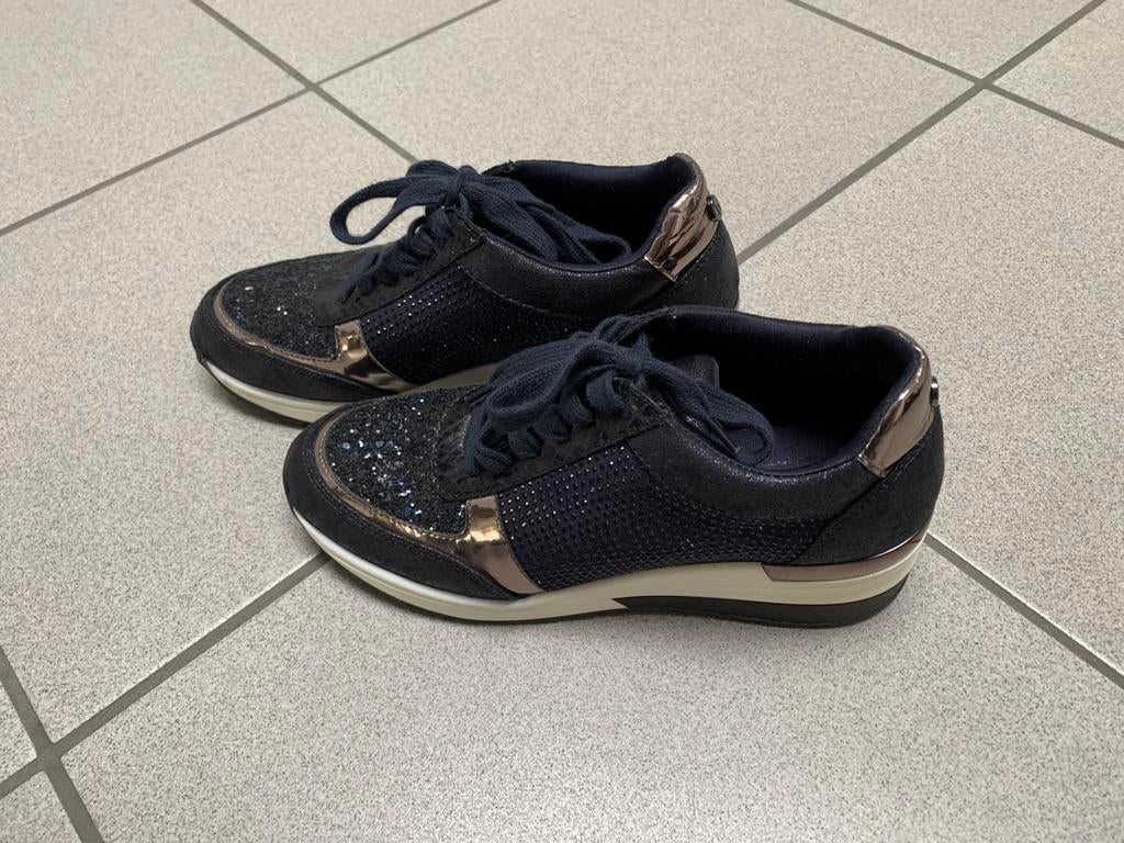 Damessneakers, Ophalen, Zo goed als nieuw