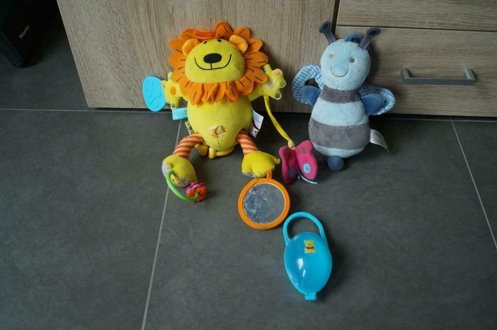 speelgoed voor aan de buggy of wieg, fopspeendoosje, Kinderen en Baby's, Speelgoed | Babyspeelgoed, Ophalen of Verzenden, Zo goed als nieuw