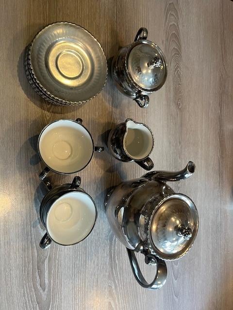 Koffieservies Elisabeth Seltmann Weiden, Ophalen