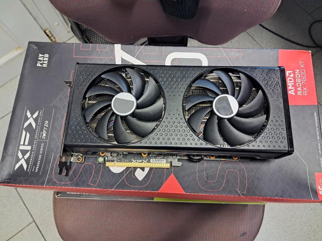 AMD RX 7600XT XFX Speederster 16GB Graphic card, Computers en Software, Videokaarten, AMD, GDDR, Ophalen of Verzenden, Zo goed als nieuw
