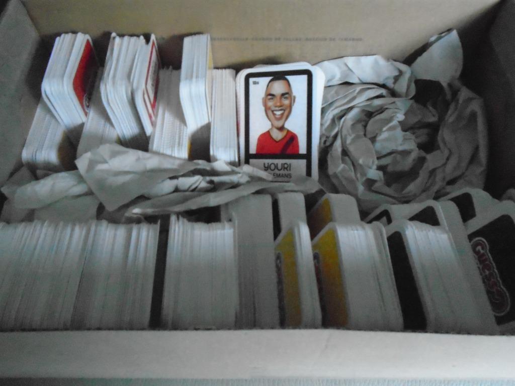 1500 CARTES/JEUX"GUESS WHO?CARREFOUR, Enlèvement ou Envoi, Comme neuf, Cartes en vrac