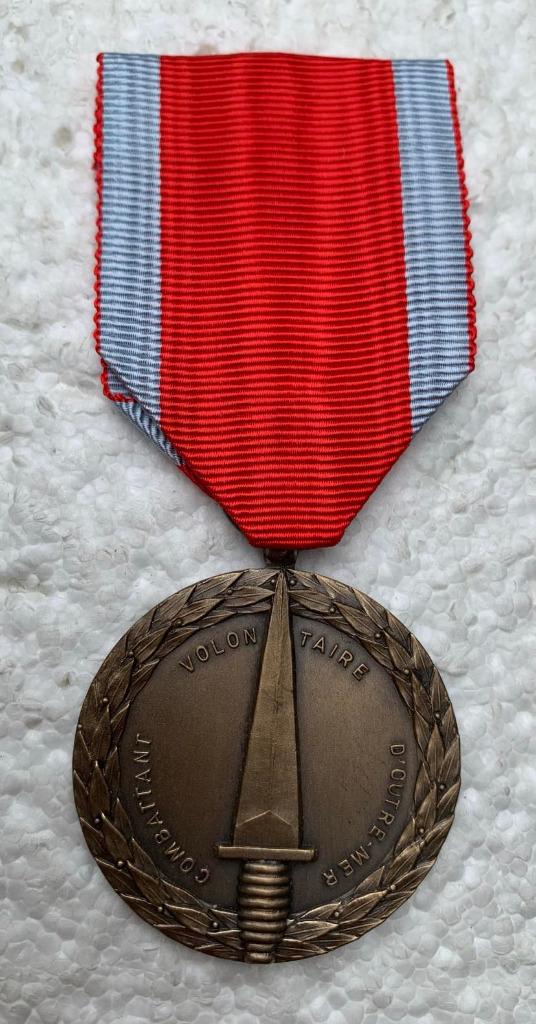 Medaille, France, Combattant Volontaire d'Outre Mer, WOII, Collections, Enlèvement ou Envoi, Armée de terre, Ruban, Médaille ou Ailes