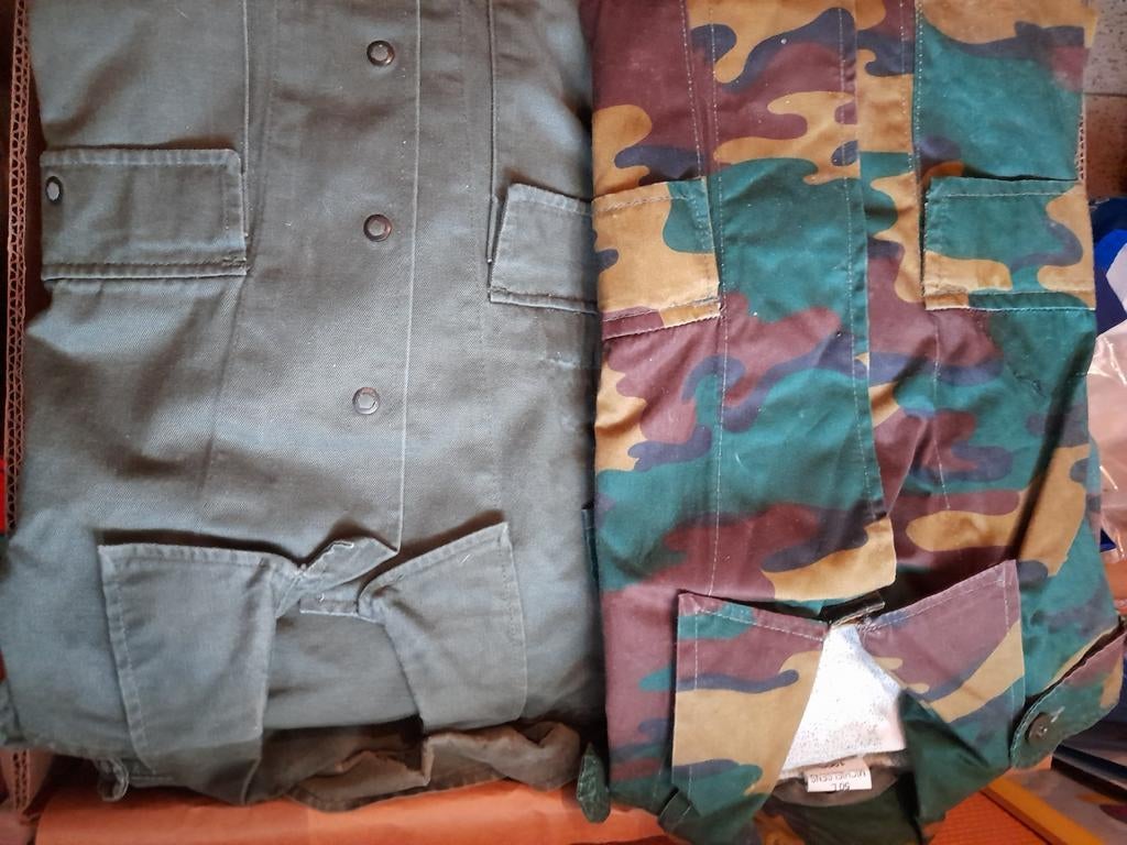 Camouflage vesten + linnen vesten maat L, Ophalen, Zo goed als nieuw