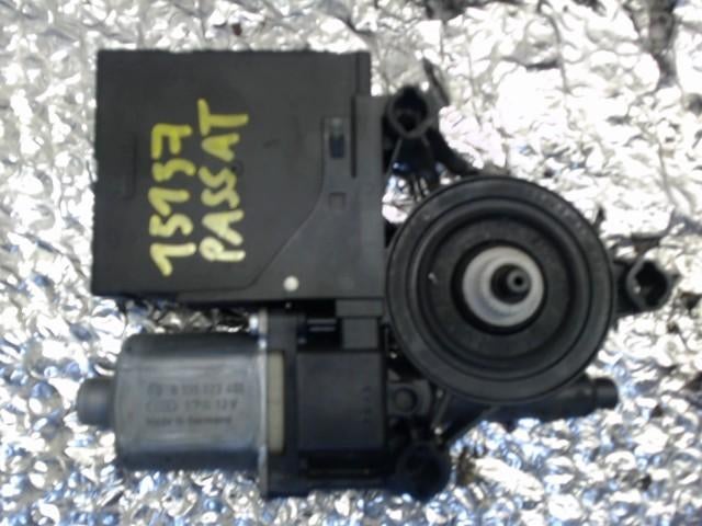 Moteur lève vitre avant droit VW Passat 6 BK 2010-2015, Enlèvement, Utilisé