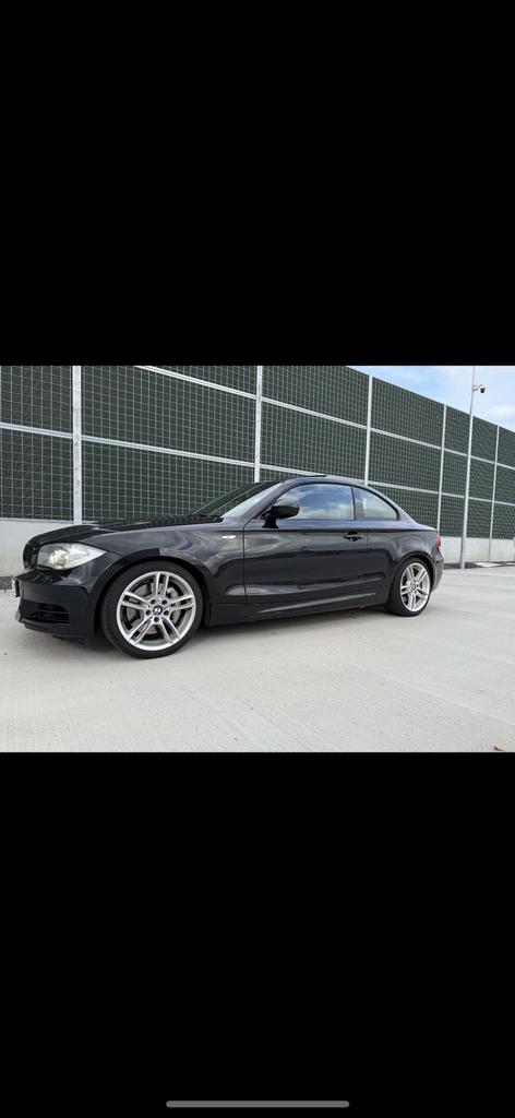 Bmw e82 135i 130d km, Automaat, Euro 6, Zwart, Leder