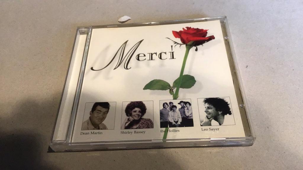 Merci (f4), Ophalen of Verzenden, Zo goed als nieuw