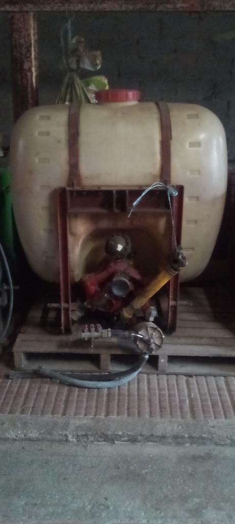 Pulvérisateur Porté de 600 litres Hardi, Enlèvement, Utilisé