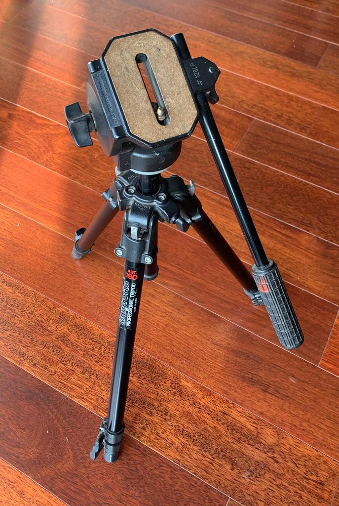 Trepied MANFOTTO 190B photos/caméra, Avec rotule, 175 cm ou plus, Comme neuf, Enlèvement