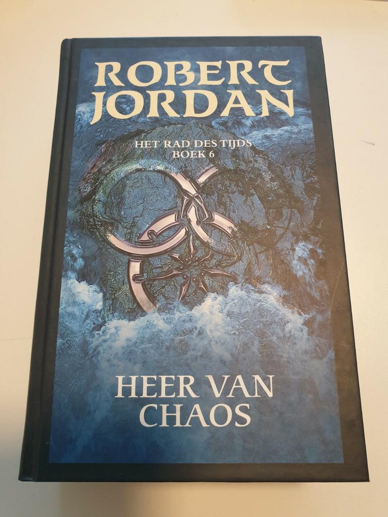 Robert Jordan - Heer van chaos BOEK 6 Rad des Tijds, Ophalen of Verzenden, Zo goed als nieuw, Robert Jordan