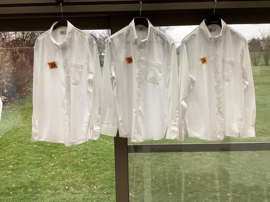 3 chemises blanches JCB taille L, Tour de cou 41/42 (L), Comme neuf, Enlèvement, Blanc