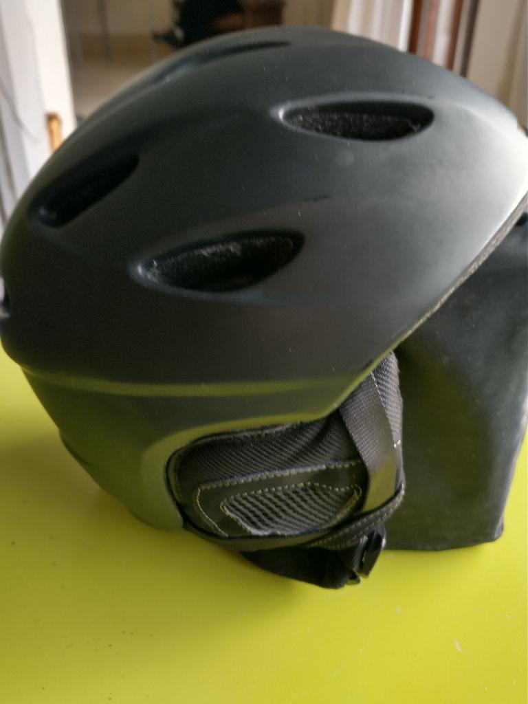 Ski en snowboardhelm GIRO, Ophalen, Gebruikt, Ski