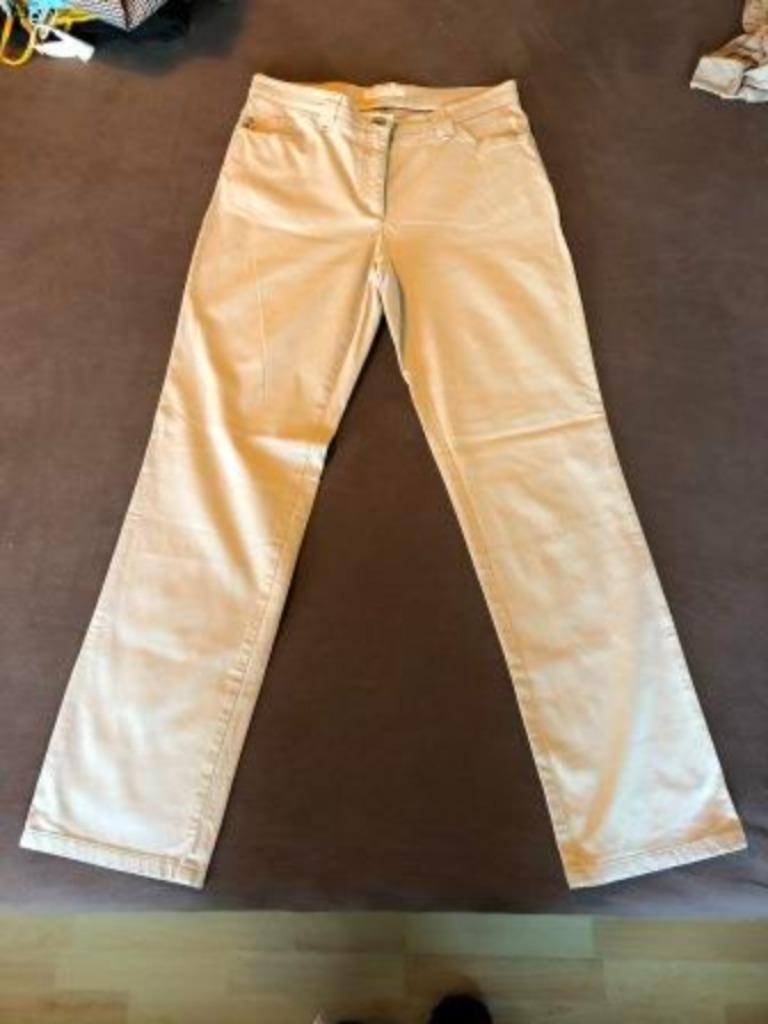 Damesbroek beige Carola by Brax 42R, Taille 42/44 (L), Enlèvement ou Envoi, Brax, Beige