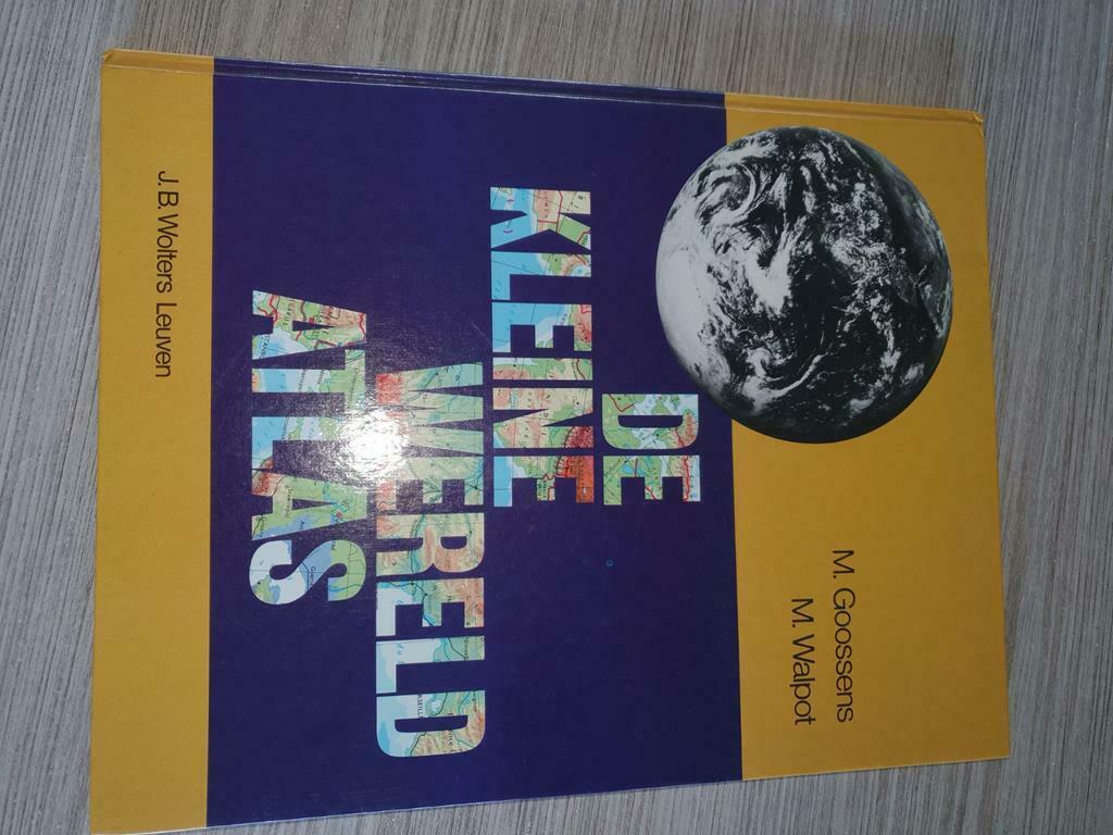 De kleine wereld atlas, Ophalen of Verzenden, Gelezen, Aardrijkskunde