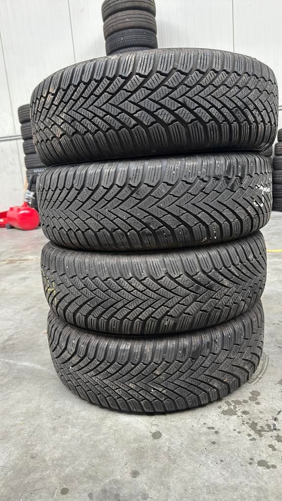 1956515  195/65R15 winter merk Continental, Ophalen, Merk