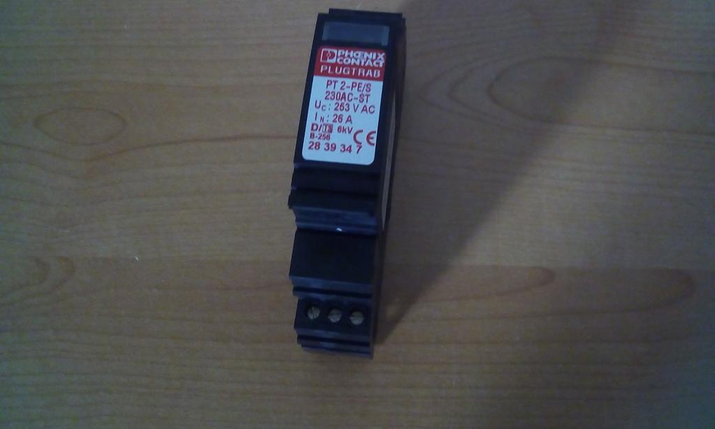 PHOENIX CONTACT PT 2-PE/S 230AC-ST, Hobby en Vrije tijd, Elektronica-componenten, Ophalen of Verzenden, Zo goed als nieuw