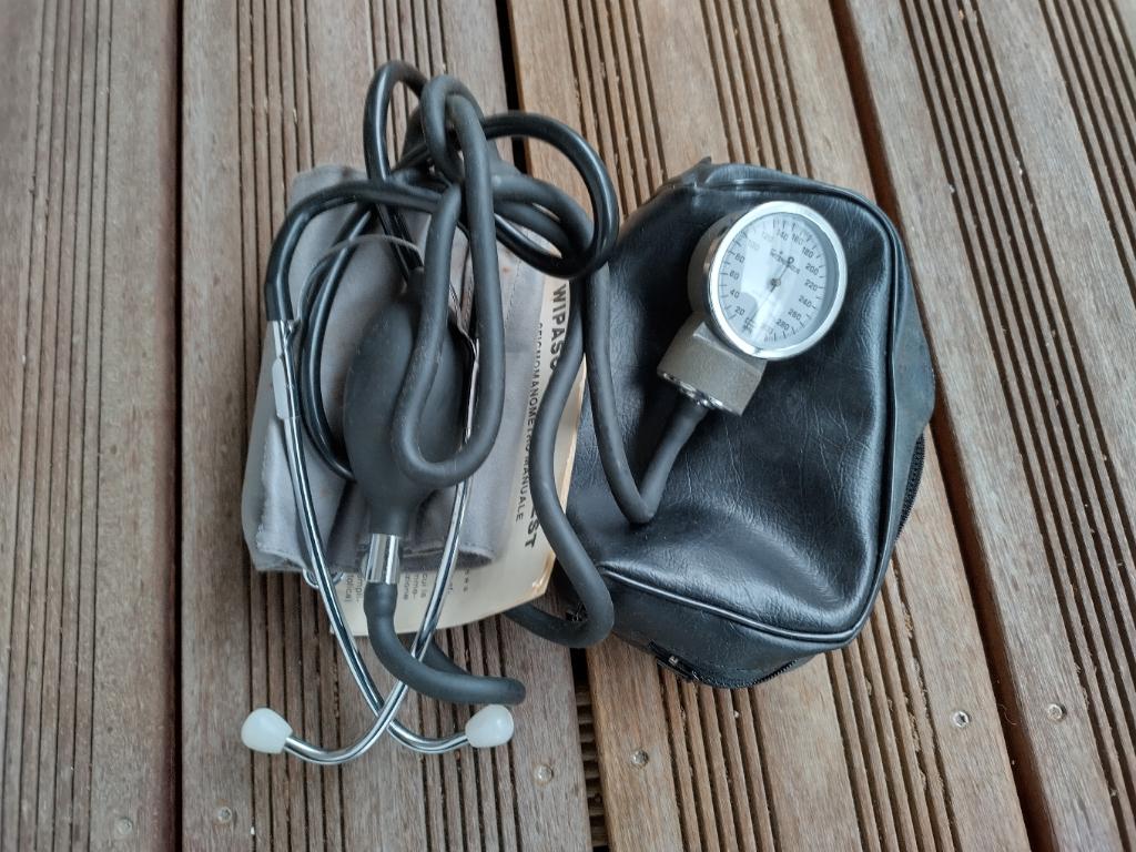 Tensiomètre avec stethoscope marque Wipasan 1991, Enlèvement ou Envoi, Utilisé