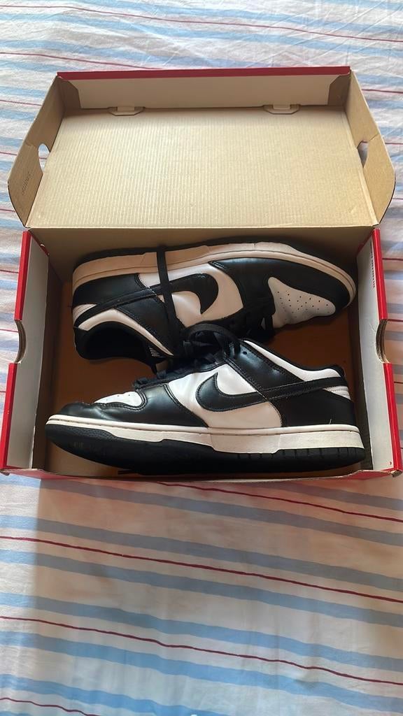 Nike low dunks panda, Ophalen, Zo goed als nieuw
