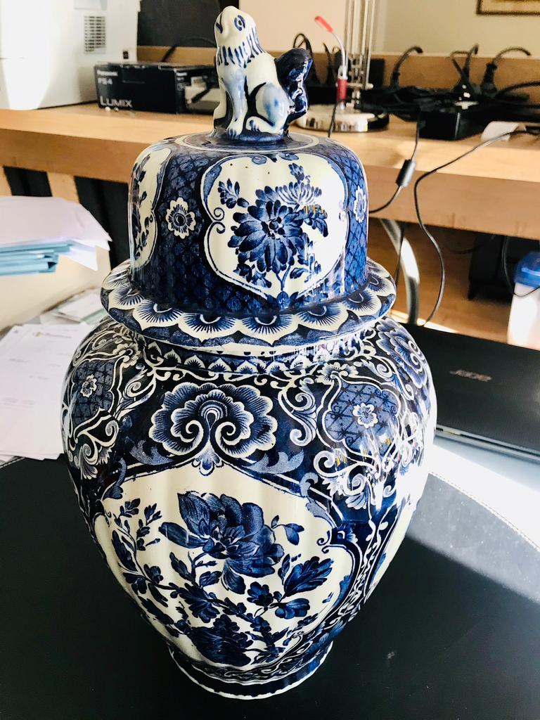 Grote Delfts Blauwe dekselvaas – Boch Royal Sphinx - 45cm, Ophalen of Verzenden