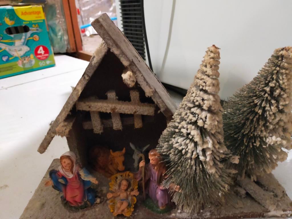 Klein kerststalletje uit de jaren '70., Diversen, Kerst, Ophalen, Gebruikt