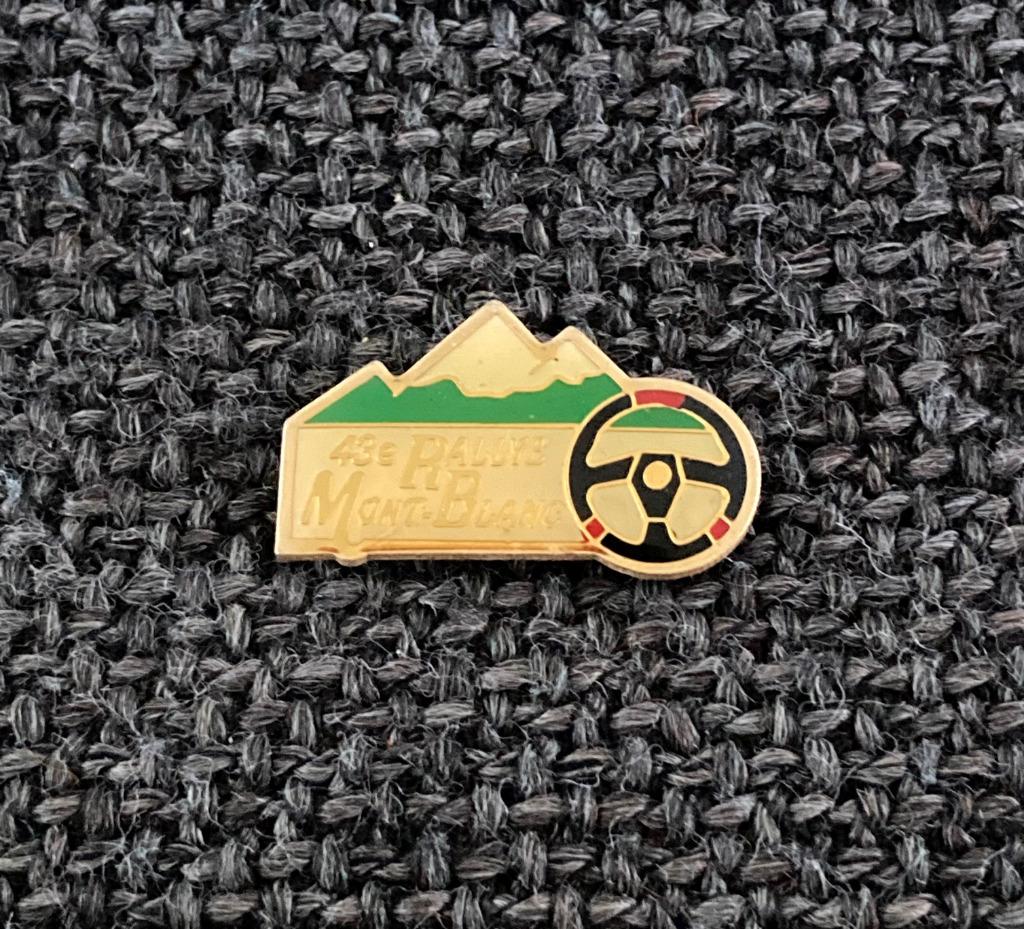 PIN - RALLYE MONT BLANC - FRANCE - FRANKRIJK - RALLY, Envoi, Utilisé, Sport, Insigne ou Pin's