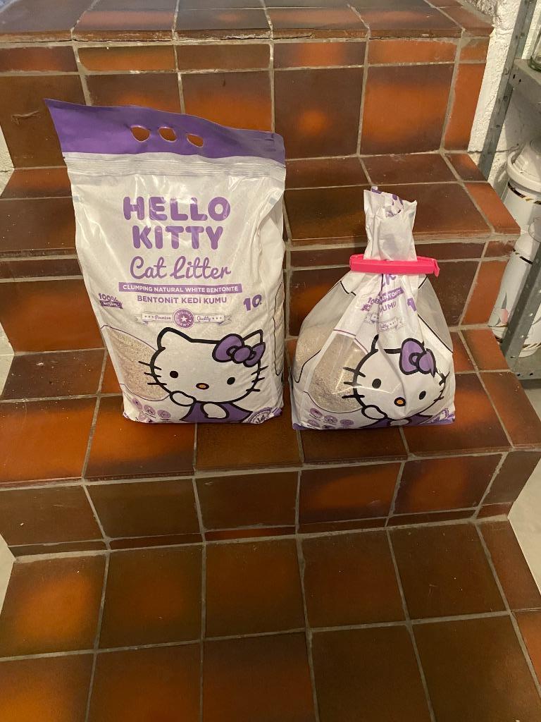 Litière pour chat, Enlèvement, Neuf, Fermé
