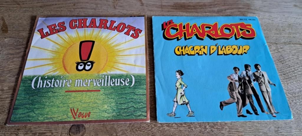 Les Charlots : lot de 2 vinyles 45 tours (vintage), CD & DVD, Enlèvement ou Envoi