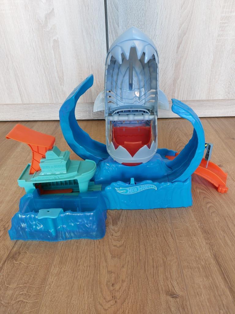 Hot Wheels - City Sprong Door Color Shifter Haai Speelset, Kinderen en Baby's, Ophalen, Racebaan, Zo goed als nieuw, Hot Wheels