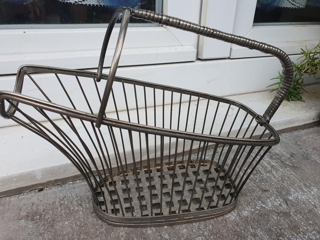 beau panier à vin antique en fil d'acier rare, Enlèvement ou Envoi